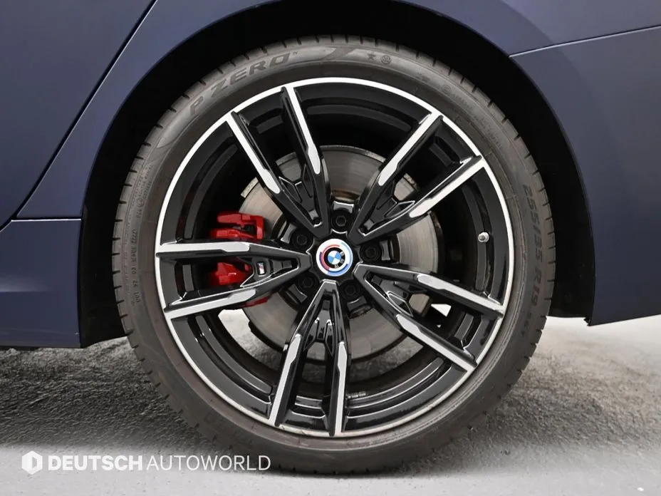 BMW 3-Series 2023 из KR, фото 7