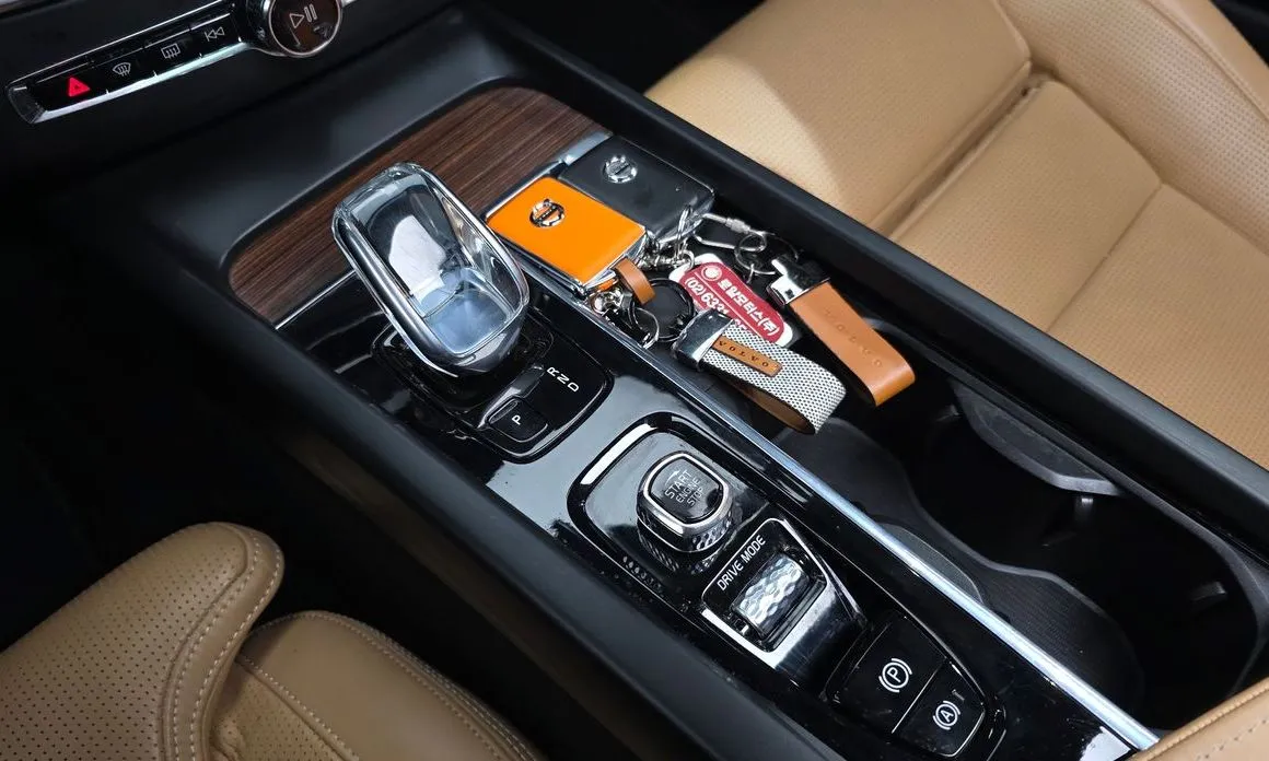 Volvo XC60 2021 из KR, фото 6