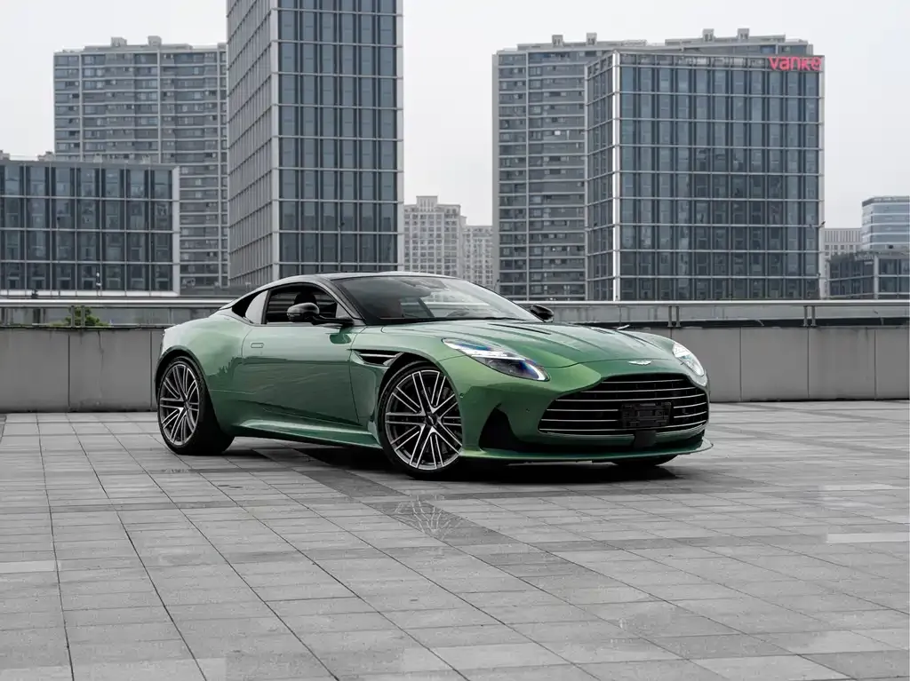 Aston Martin DB12 2024 из CN, фото 3