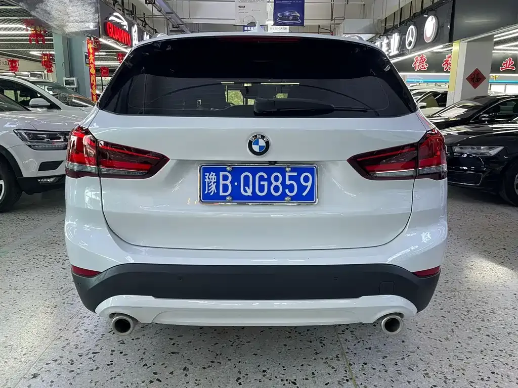 BMW X1 — фото 2