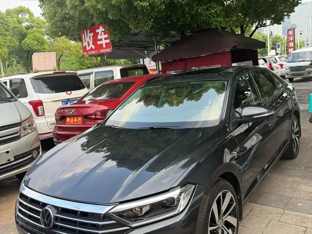 Volkswagen Sagitar