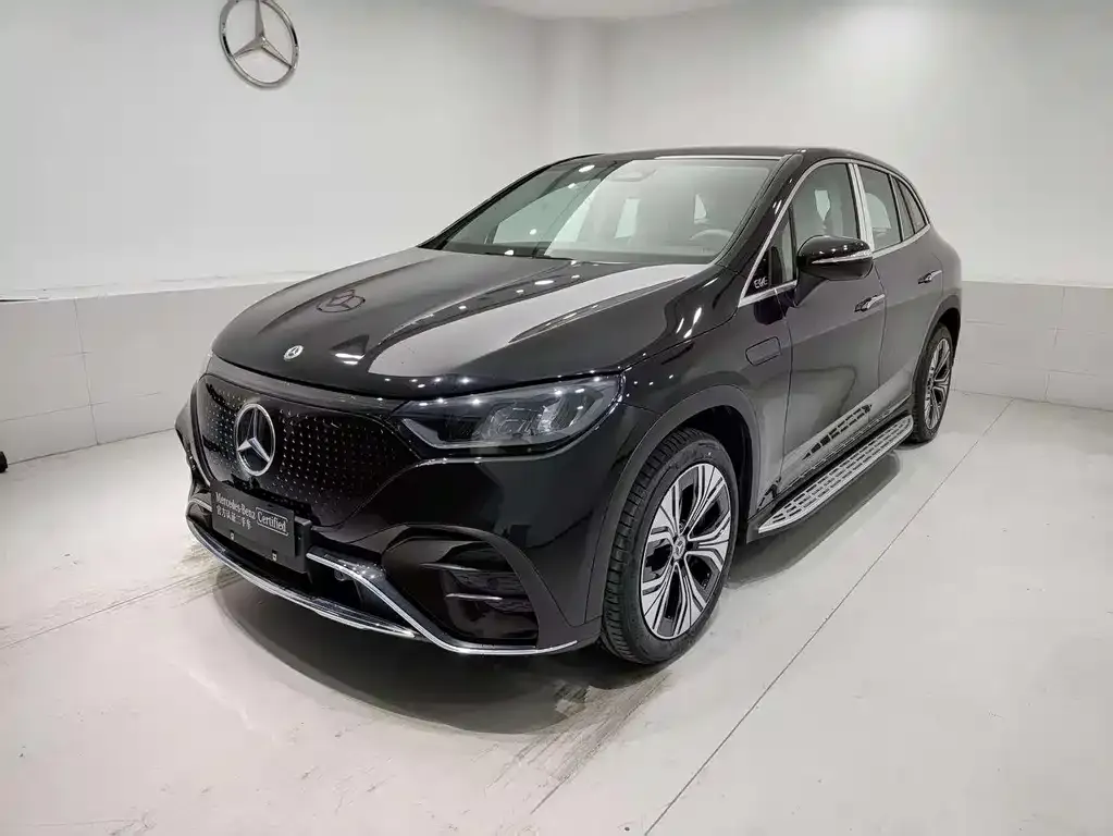 Mercedes-Benz EQE SUV — фото 1