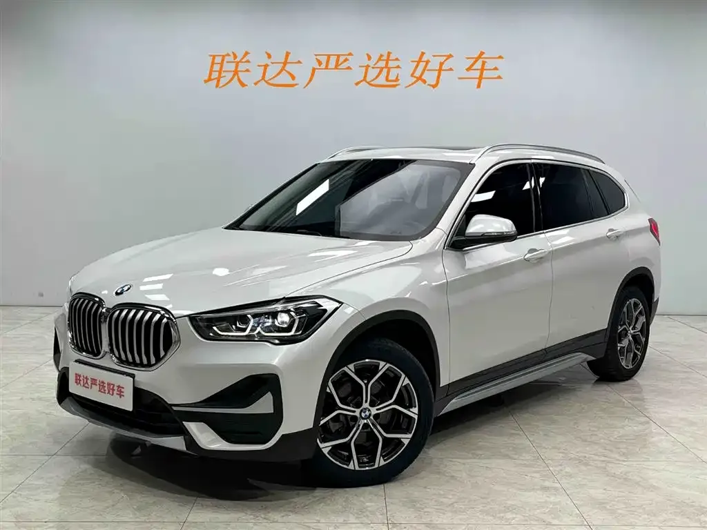 BMW X1 — фото 1