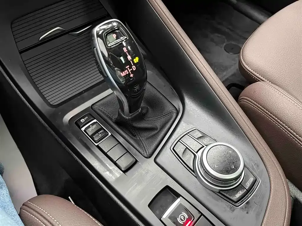 BMW X1 — фото 9
