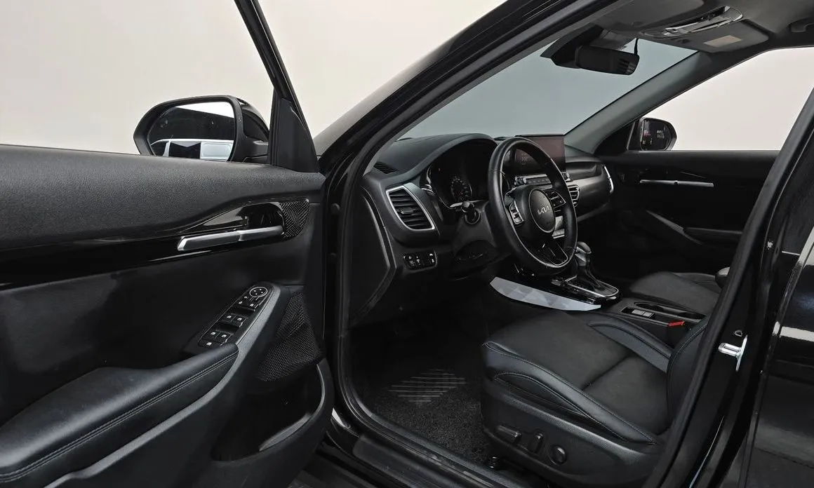 Kia Seltos 2023 из KR, фото 4