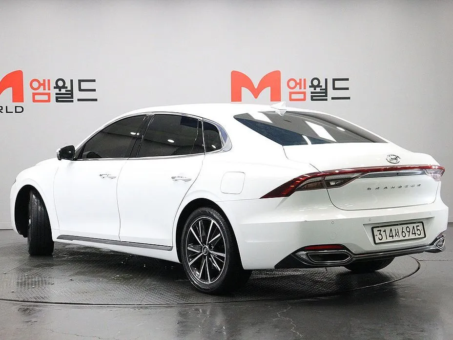 Hyundai Grandeur — фото 10