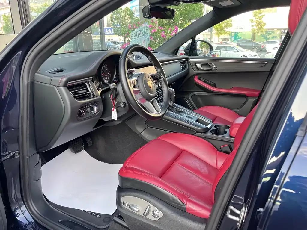 Porsche Macan 2022 из CN, фото 3