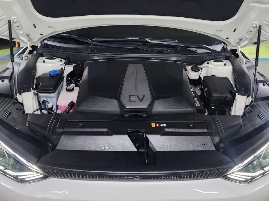 Kia EV6 2023 из KR, фото 7