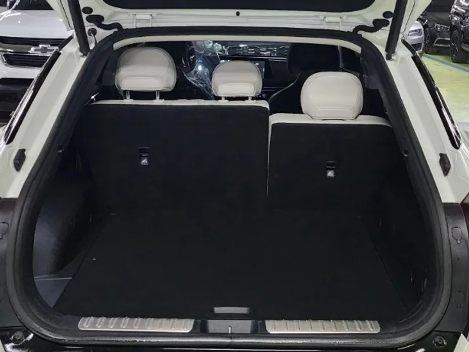 Kia EV6 2023 из KR, фото 6