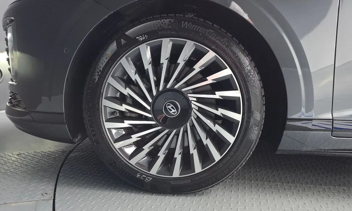 Hyundai Grandeur 2023 из KR, фото 8