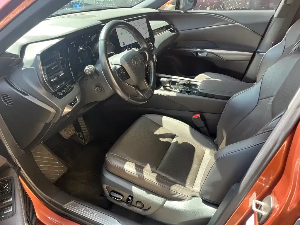Lexus RX New Energy 2023 из CN, фото 2