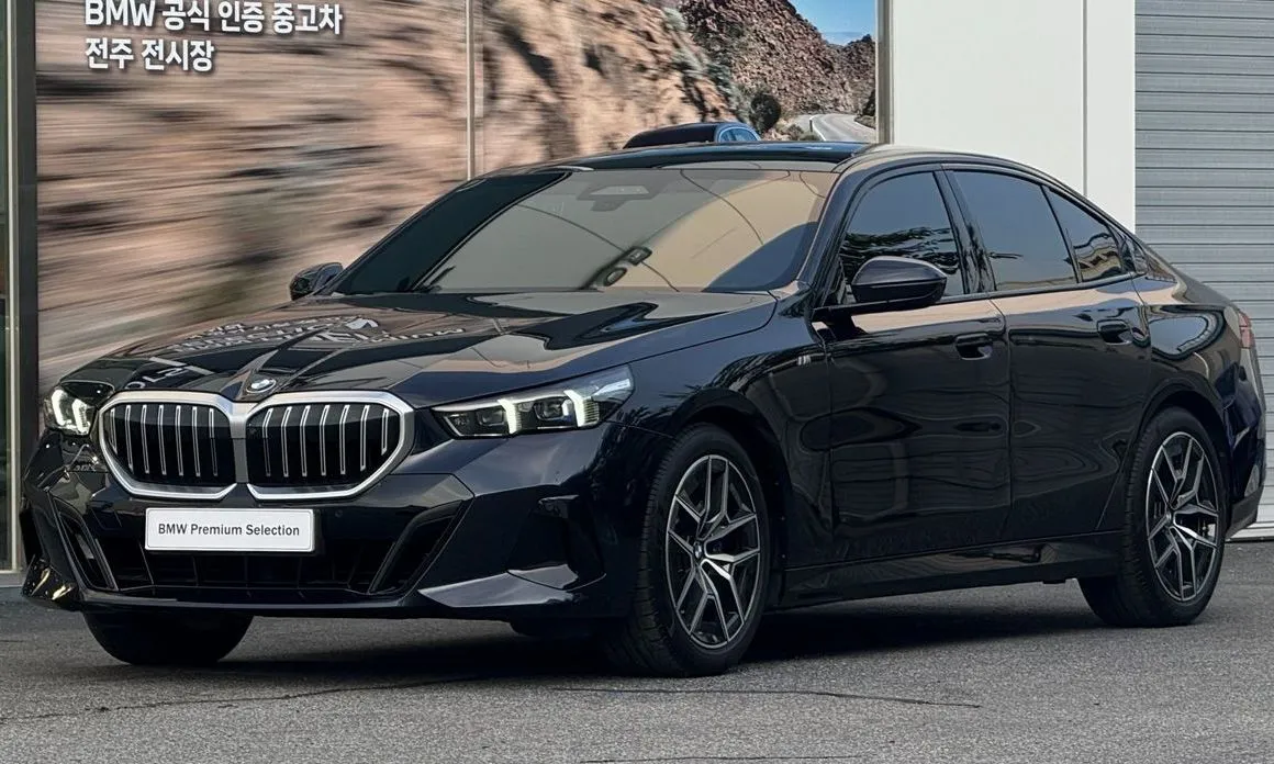 BMW 5-Series 2024 из KR, фото 1