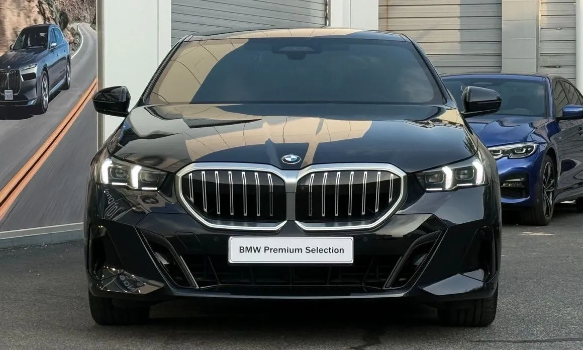 BMW 5-Series 2024 из KR, фото 2