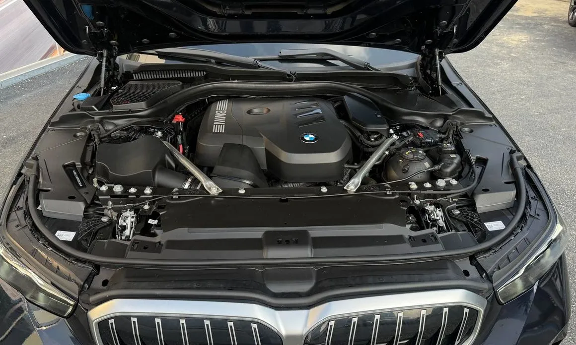 BMW 5-Series 2024 из KR, фото 4