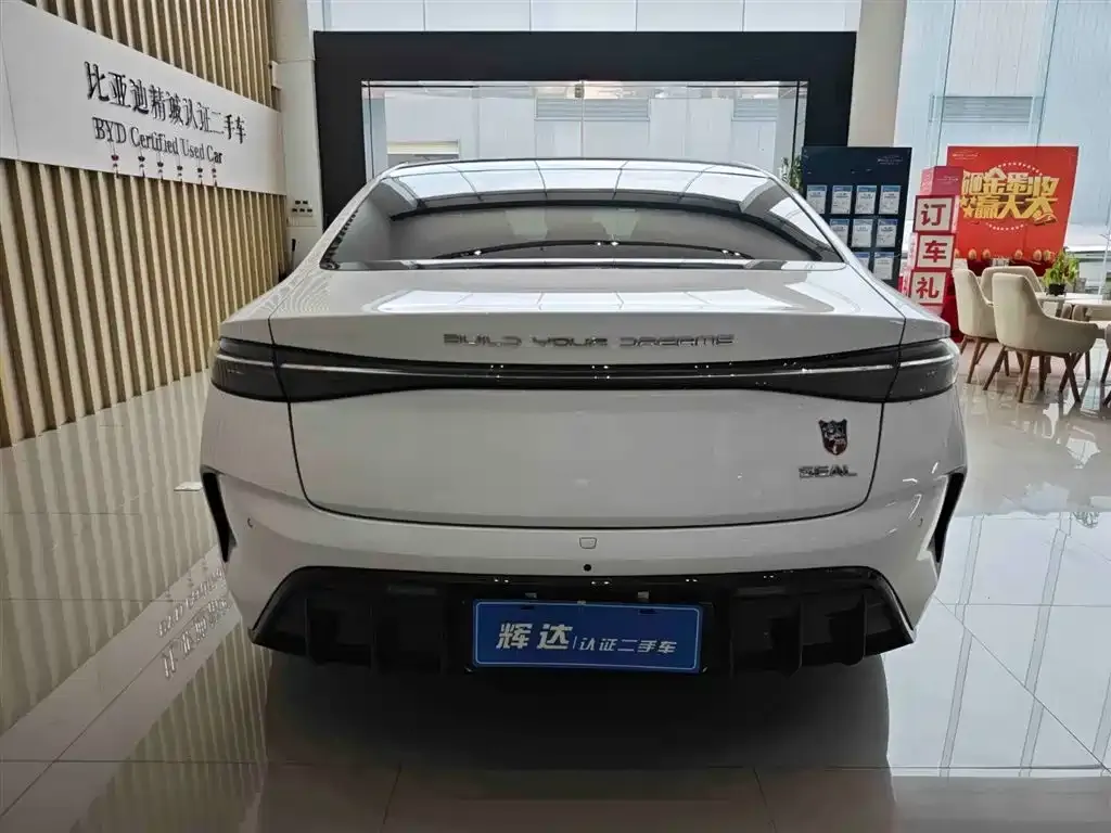 BYD Seal — фото 5