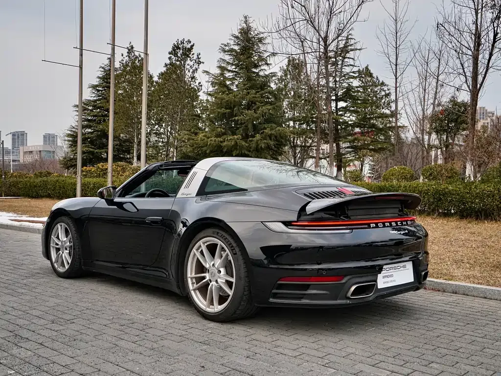 Porsche 911 2022 из CN, фото 8