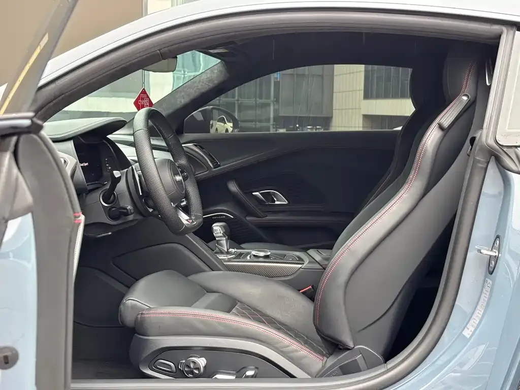 Audi R8 2022 из CN, фото 2