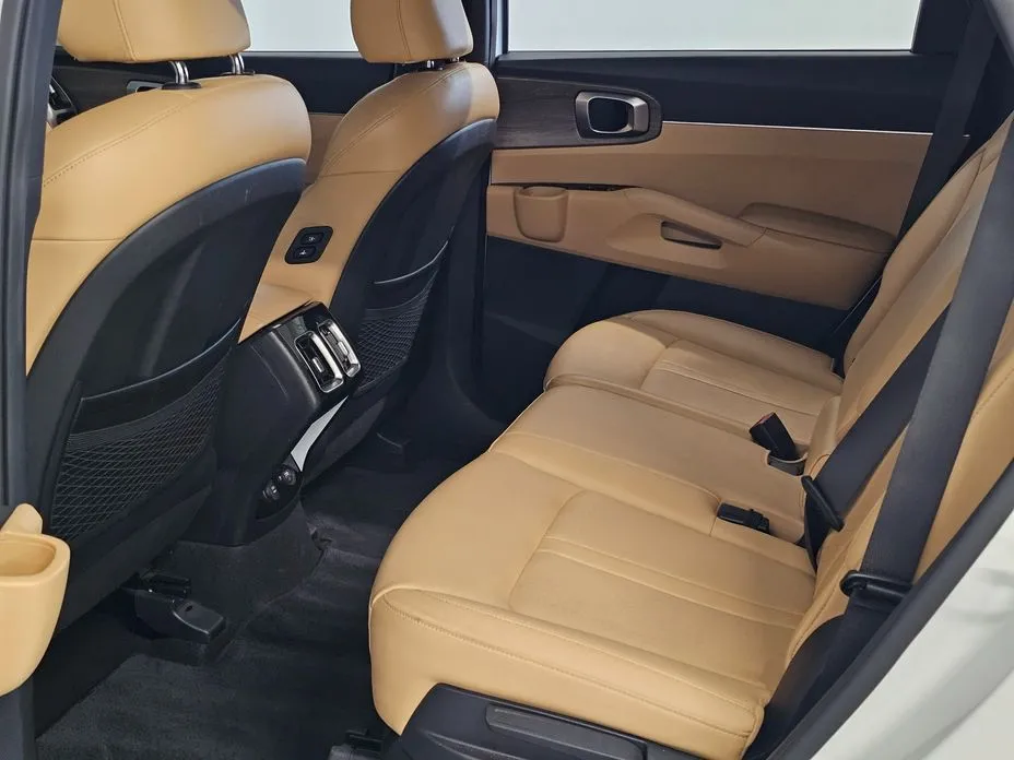 Kia Sorento — фото 6