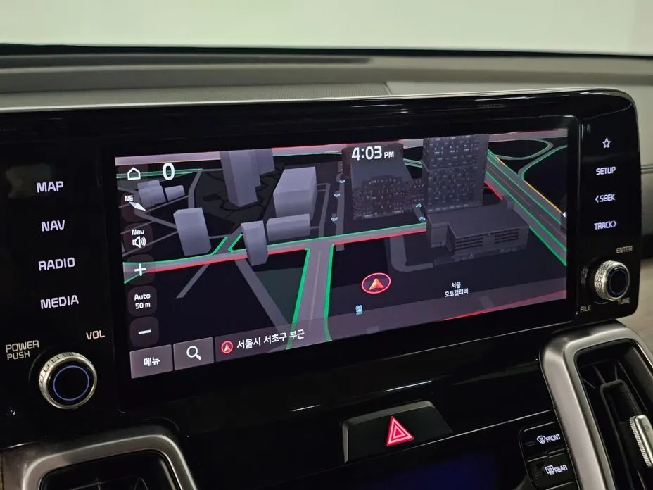 Kia Sorento — фото 9