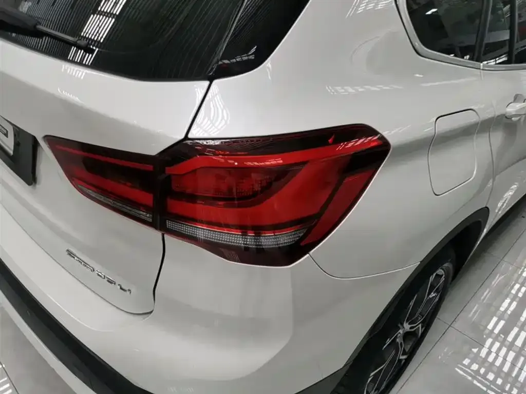 BMW X1 — фото 4