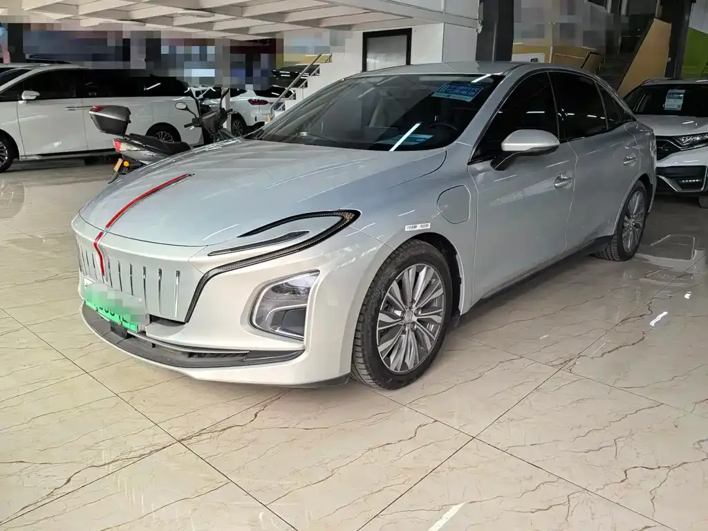 Hongqi E-QM5 — фото 1
