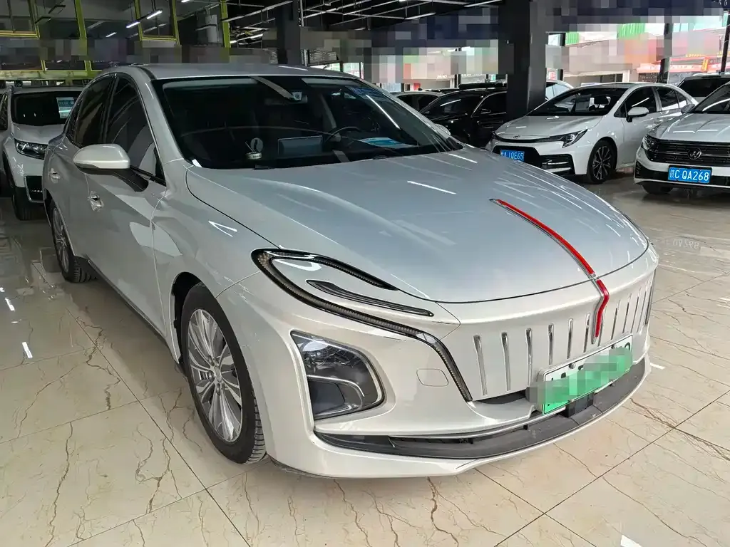 Hongqi E-QM5 — фото 10