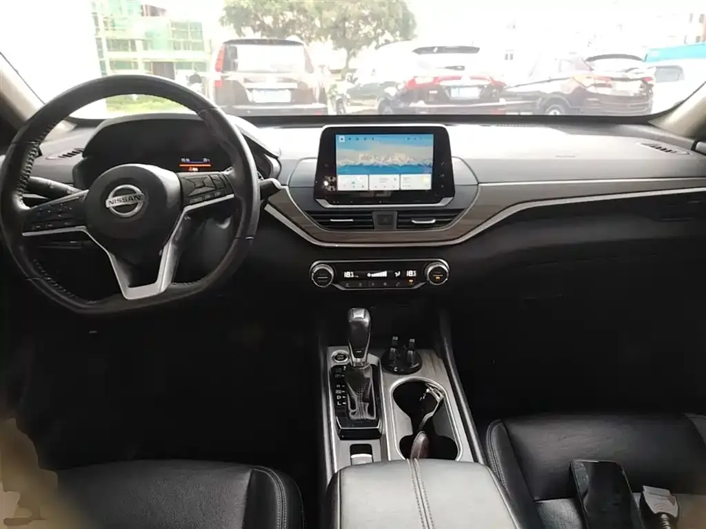 Nissan Teana — фото 3