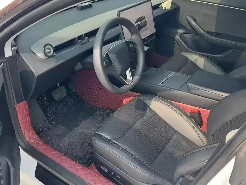 Tesla Model 3 — фото 2