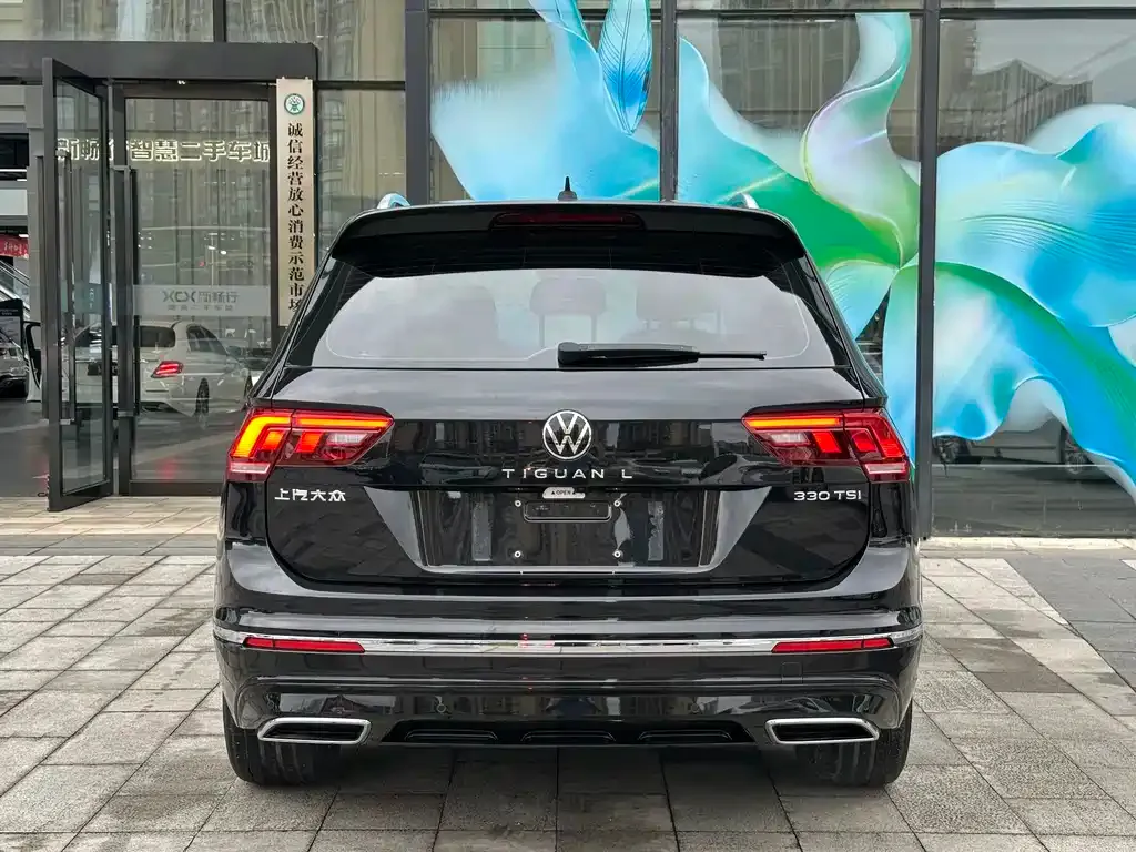 Volkswagen Tiguan L — фото 3