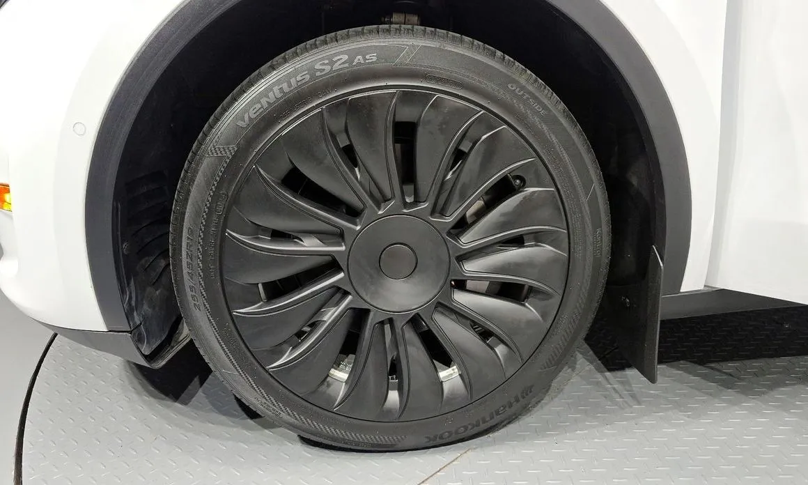Tesla Model Y 2021 из KR, фото 9
