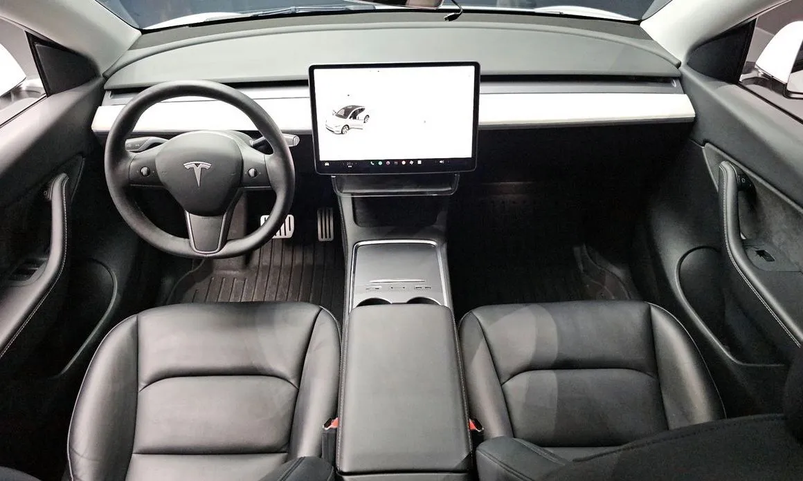 Tesla Model Y 2021 из KR, фото 7