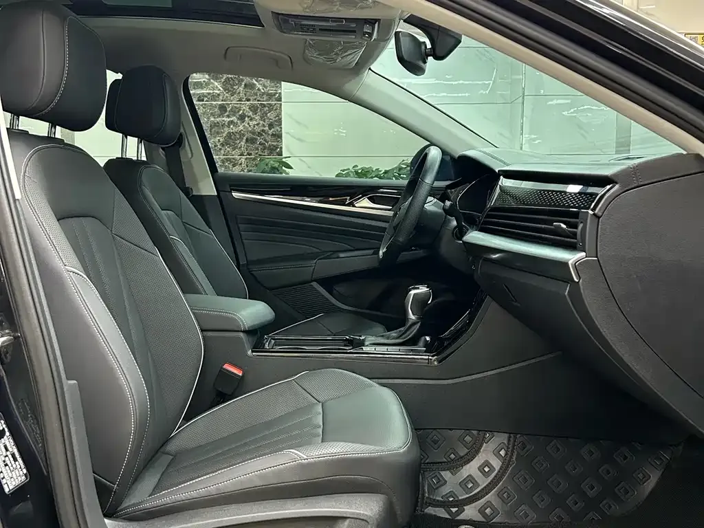 Volkswagen Passat — фото 8
