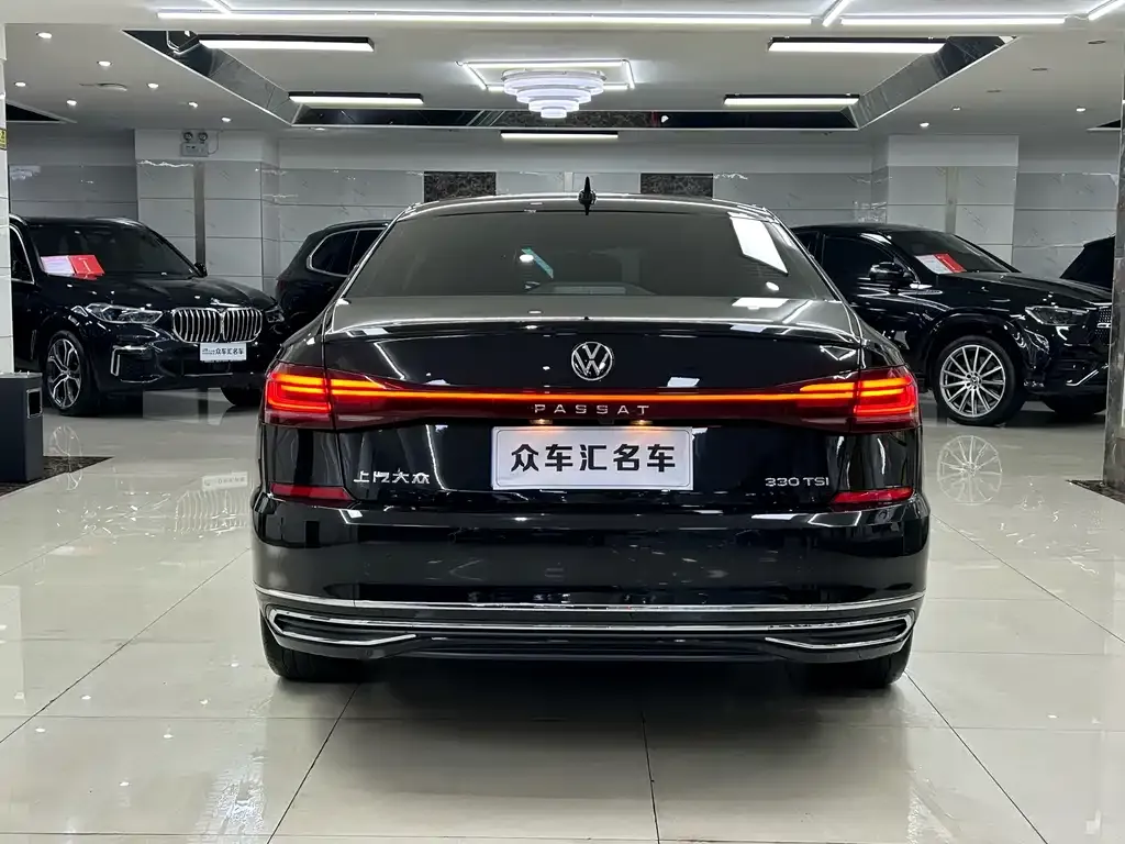 Volkswagen Passat — фото 7