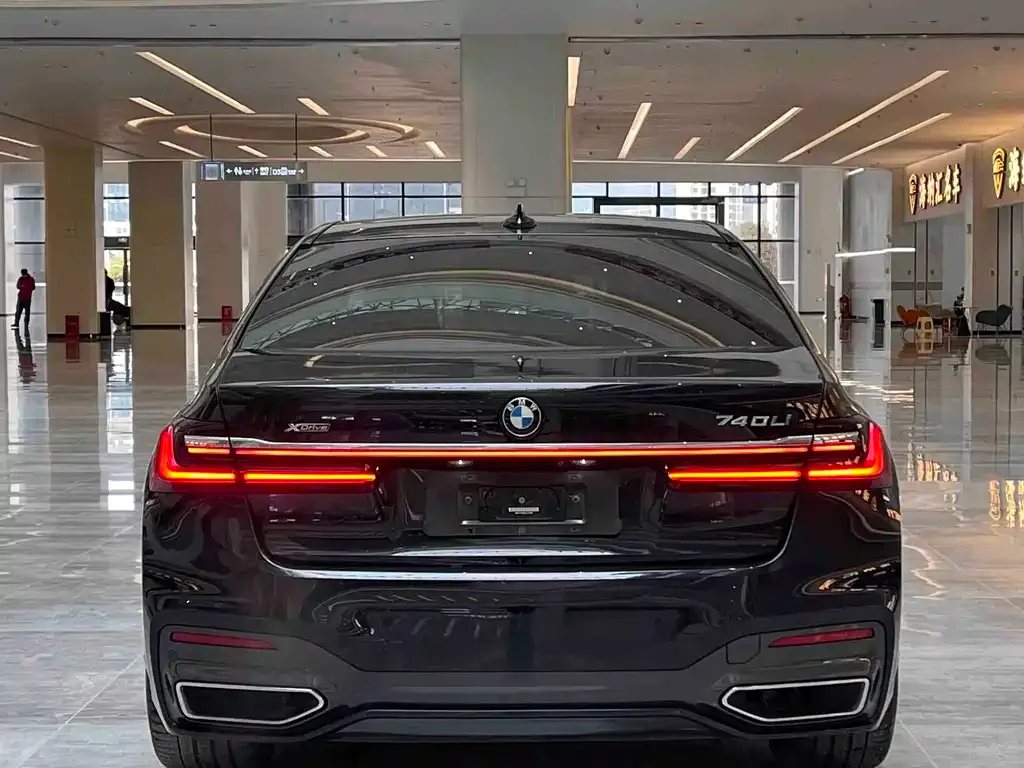 BMW 7 Series 2022 из CN, фото 4