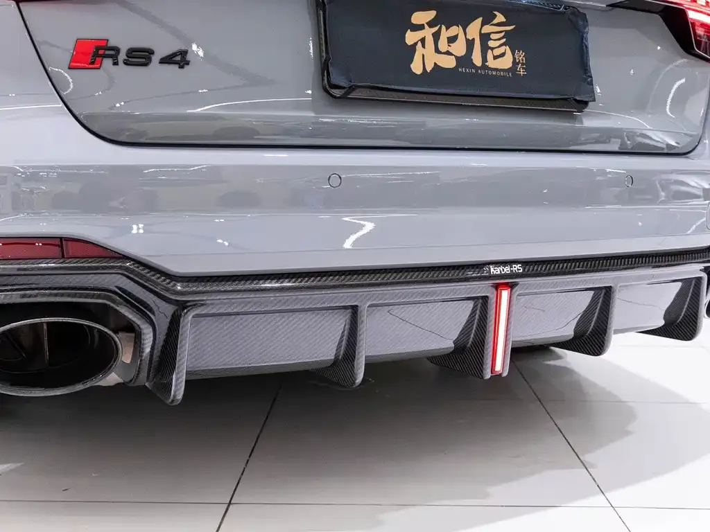 Audi RS 4 2022 из CN, фото 5