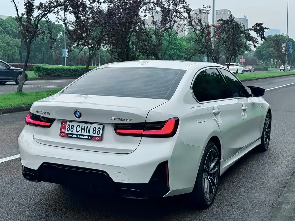 BMW 3 Series 2024 из CN, фото 9