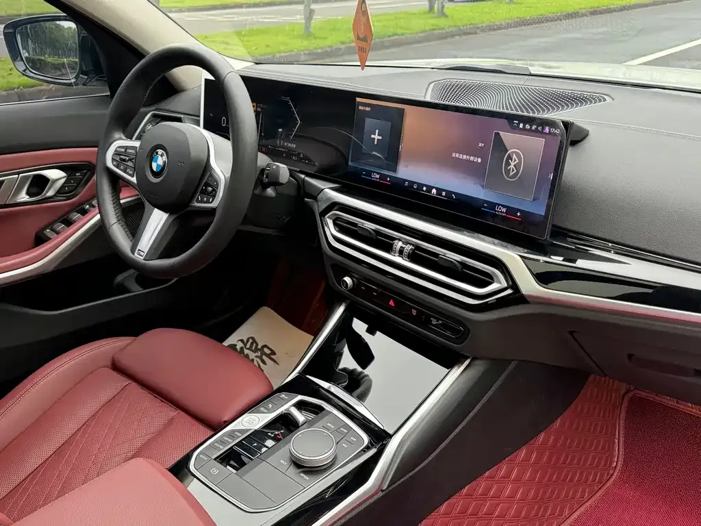 BMW 3 Series 2024 из CN, фото 8