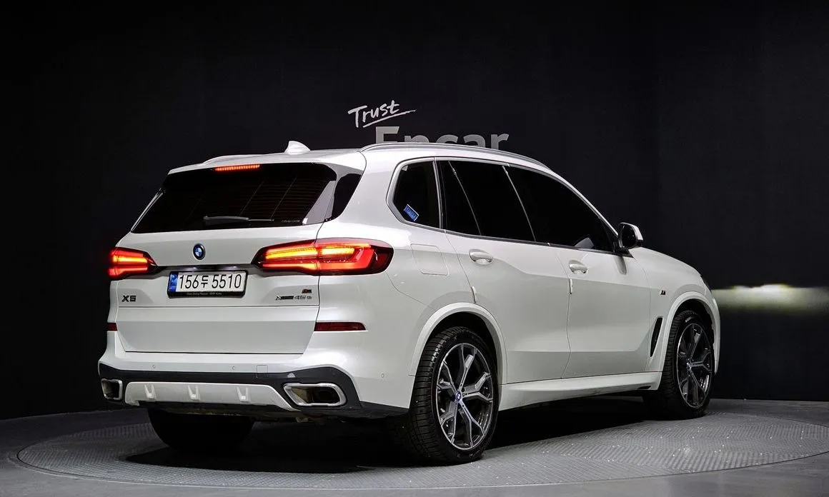 BMW X5 — фото 10