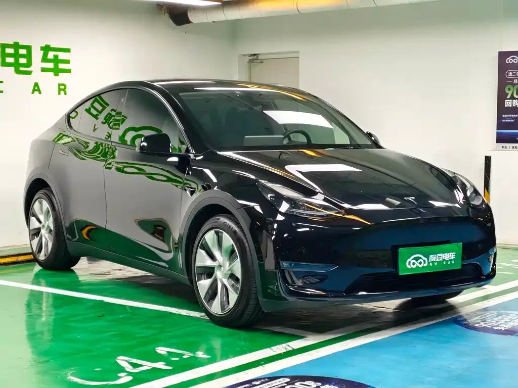 Tesla Model Y — фото 7