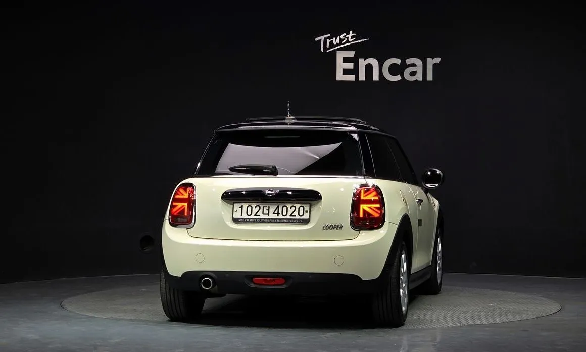 Mini Cooper 2021 из KR, фото 2