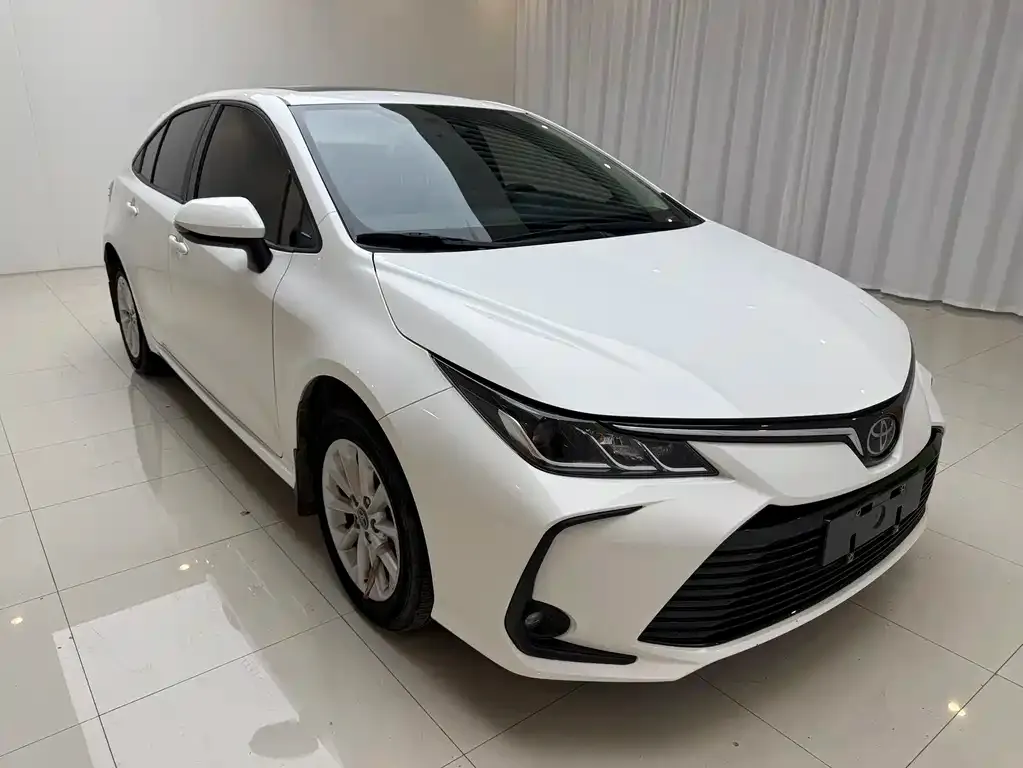 Toyota Corolla — фото 6