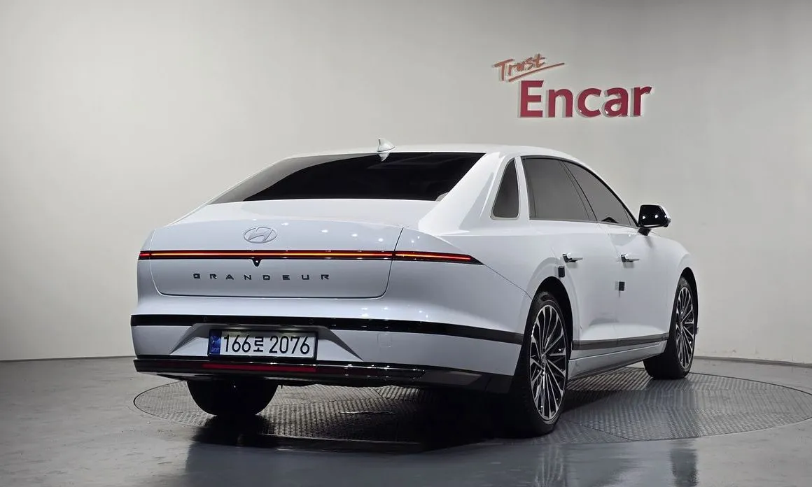 Hyundai Grandeur 2023 из KR, фото 4
