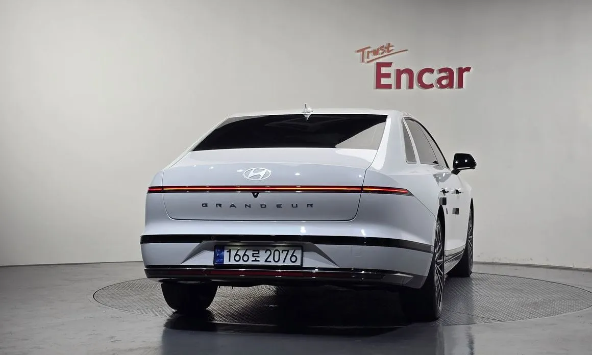 Hyundai Grandeur 2023 из KR, фото 2
