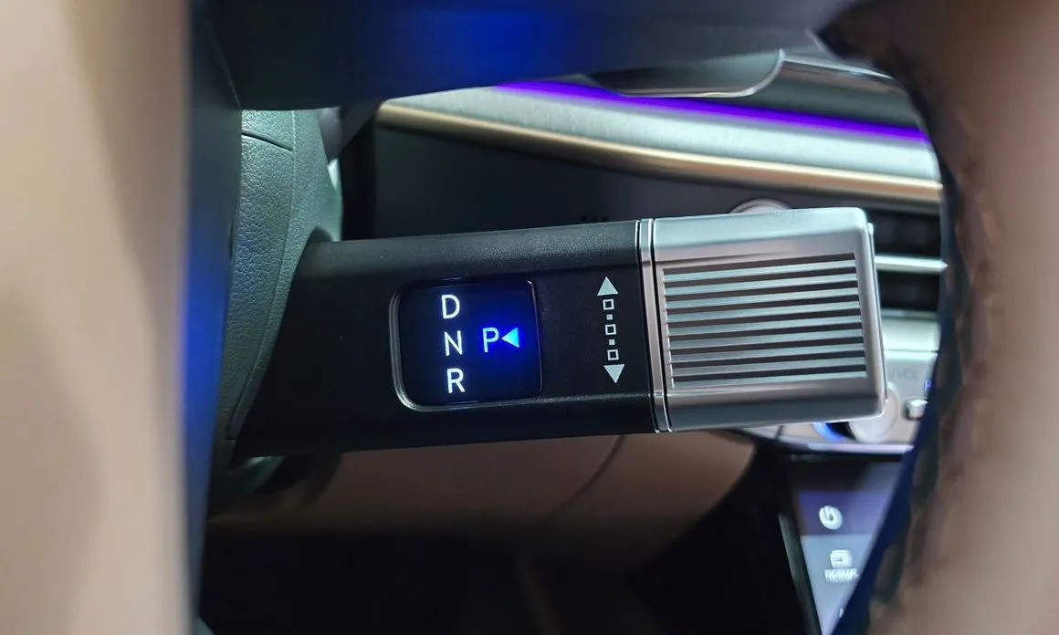 Hyundai Grandeur 2023 из KR, фото 5