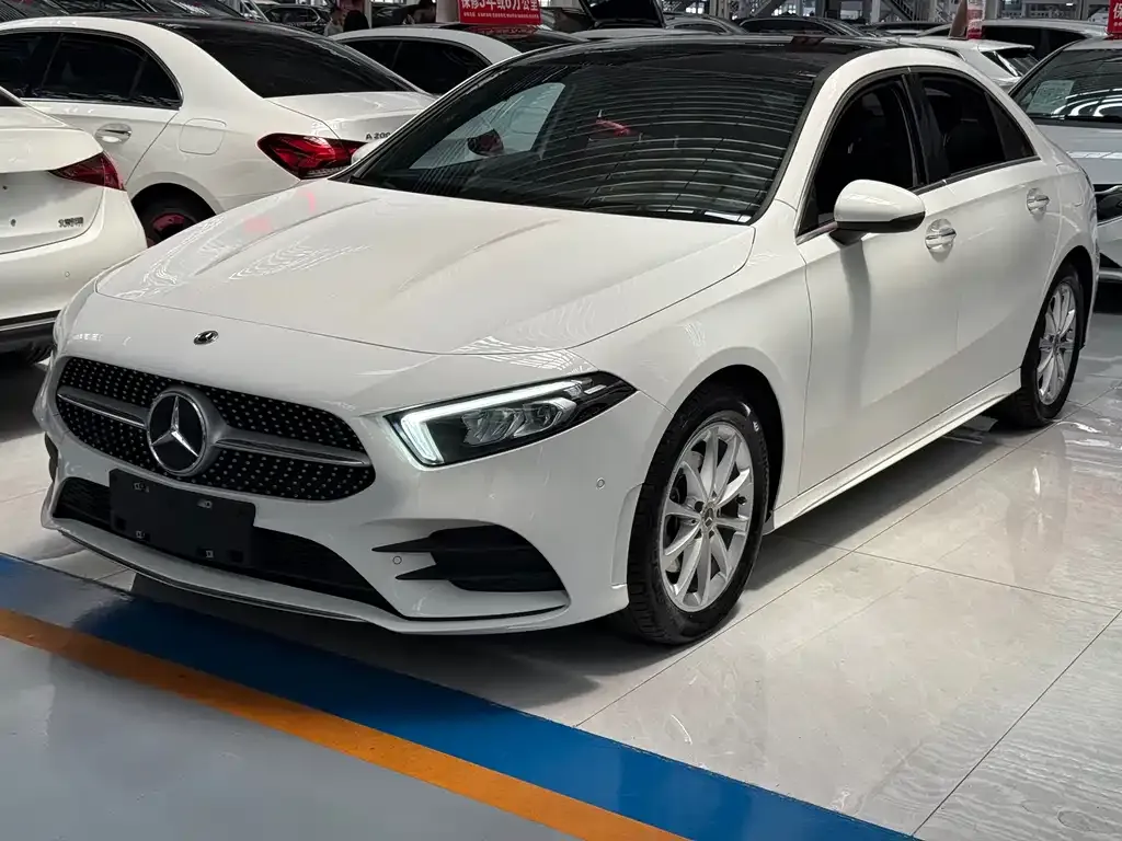 Mercedes-Benz A-Class — фото 1