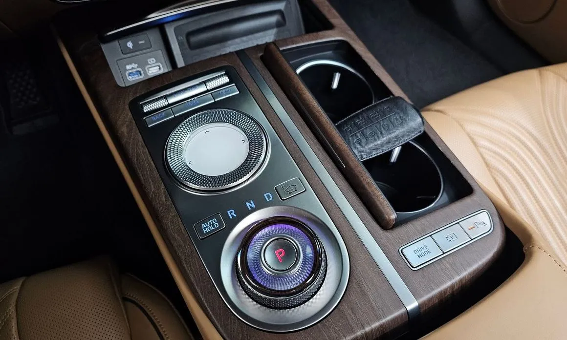 Genesis G80 — фото 10