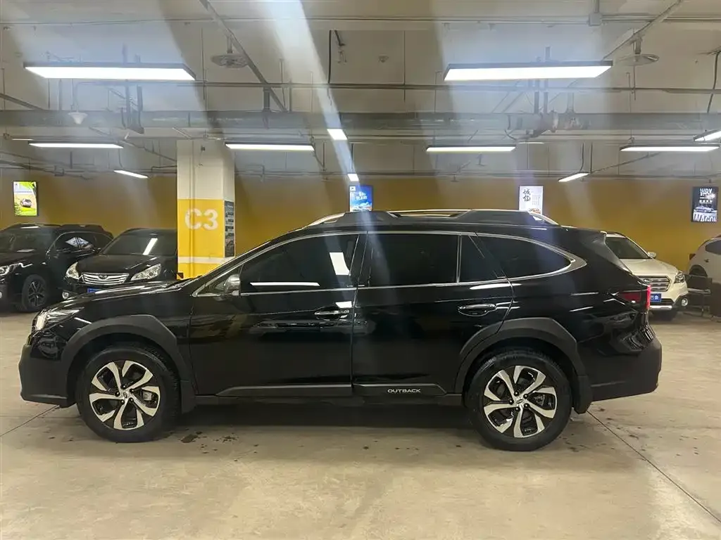 Subaru Outback 2022 из CN, фото 6