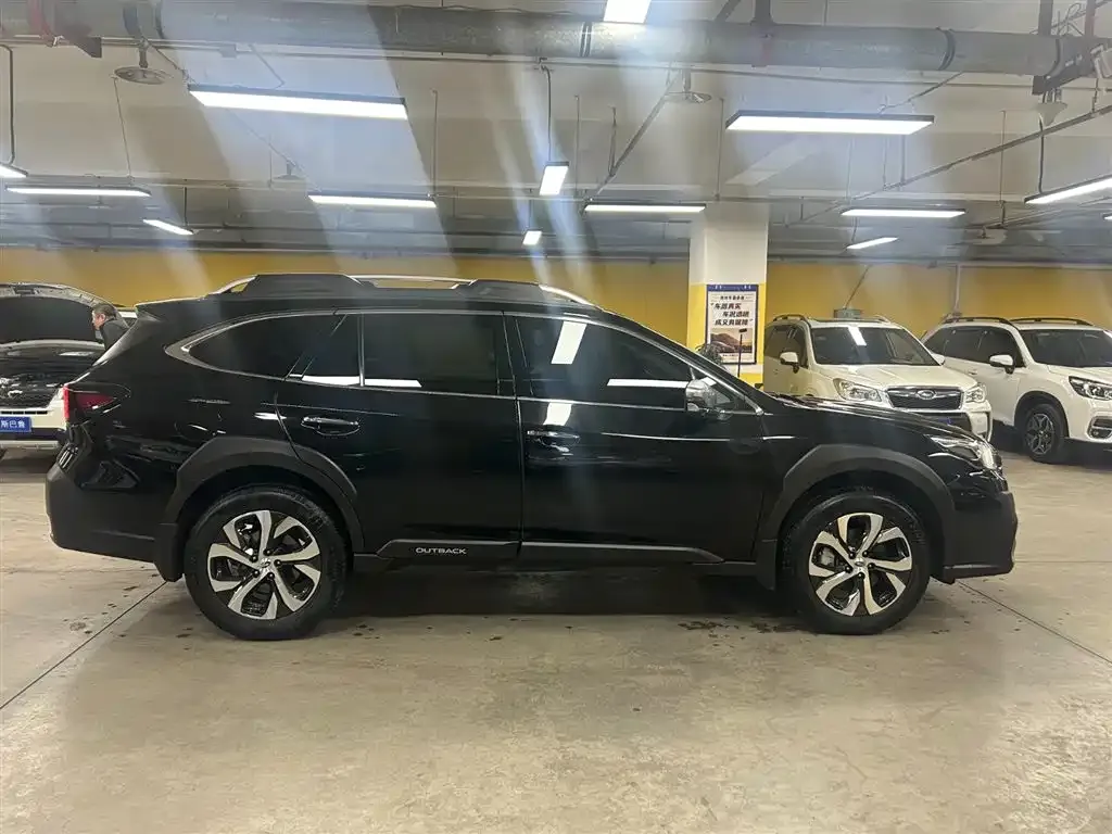 Subaru Outback 2022 из CN, фото 7