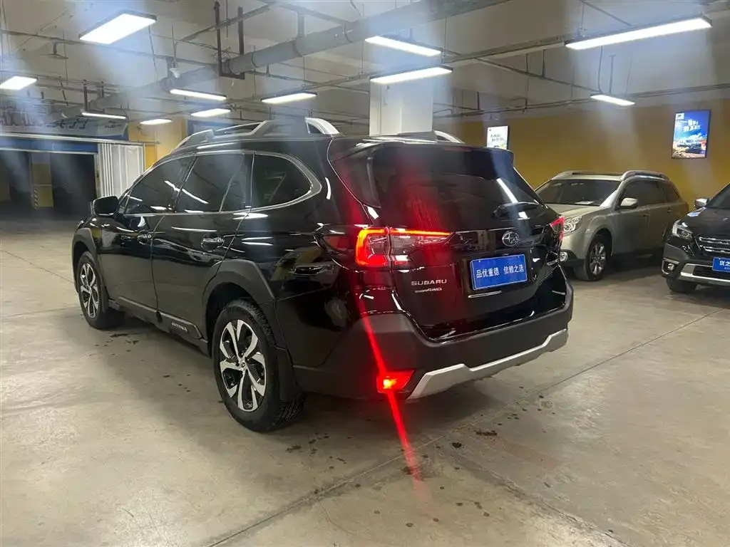 Subaru Outback 2022 из CN, фото 5