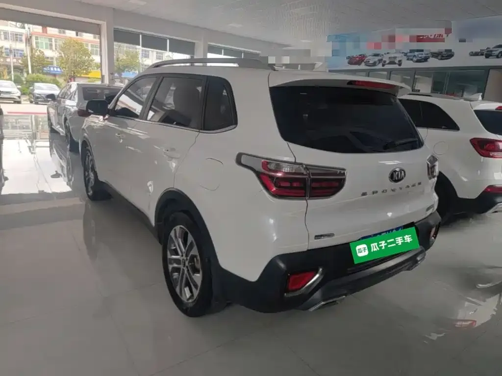 Kia Sportage — фото 6
